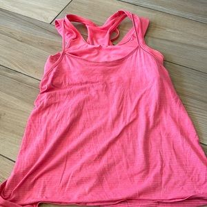 Lululemon athletic tank with built in sports bra size 8 pink